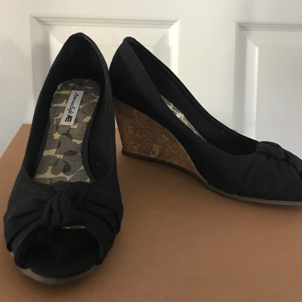 American Eagle wedges/heels